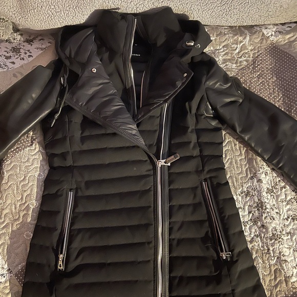 Beautiful Rudsak jacket.  Used but good condition. Size small - Picture 5 of 9